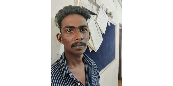 കഞ്ചാവ് കടത്തിയ കാറിടിപ്പിച്ച് എസ് ഐയെ പരിക്കേൽപ്പിച്ച കേസിൽ നാലാം പ്രതി പിടിയിൽ കഞ്ചാവ് കടത്തിയ കാറിടിപ്പിച്ച് എസ് ഐയെ പരിക്കേൽപ്പിച്ച കേസിൽ നാലാം പ്രതി പിടിയിൽ