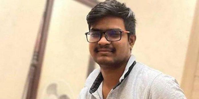 യുക്രൈനിൽ കൊല്ലപ്പെട്ട നവീന്റെ മൃതദേഹം നാട്ടിലെത്തിക്കും : വിദേശകാര്യ മന്ത്രാലയം യുക്രൈനിൽ കൊല്ലപ്പെട്ട നവീന്റെ മൃതദേഹം നാട്ടിലെത്തിക്കും : വിദേശകാര്യ മന്ത്രാലയം