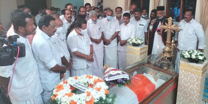 പി.ജെ.തോമസിന്റെ നിര്യാണത്തിൽ അനുശോചനം രേഖപ്പെടുത്തി പി.ജെ.തോമസിന്റെ നിര്യാണത്തിൽ അനുശോചനം രേഖപ്പെടുത്തി