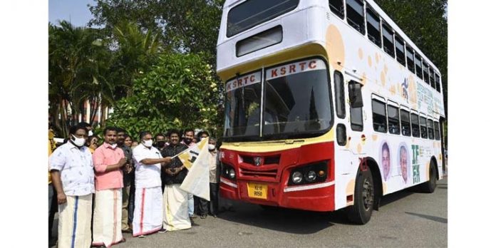 ഐഎഫ്എഫ്കെ : ഡബിൾ ഡക്കർ ഓടിത്തുടങ്ങി ഐഎഫ്എഫ്കെ : ഡബിൾ ഡക്കർ ഓടിത്തുടങ്ങി