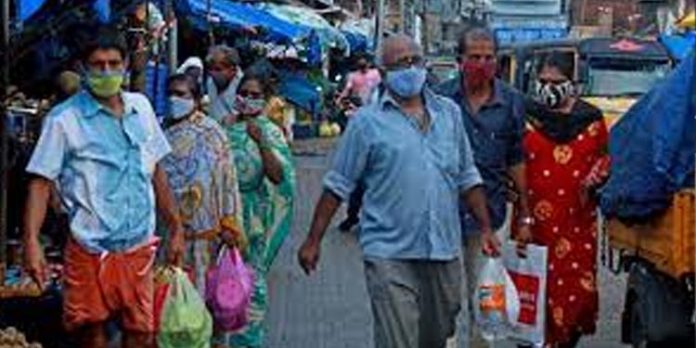 കൊവിഡ് നിയന്ത്രണങ്ങളിൽ മാറ്റം വരുത്താൻ ചർച്ചകൾ സജീവമാക്കി സർക്കാർ ; മാസ്ക് ധരിക്കുന്നതിലും ഇളവിന് സാധ്യത കൊവിഡ് നിയന്ത്രണങ്ങളിൽ മാറ്റം വരുത്താൻ ചർച്ചകൾ സജീവമാക്കി സർക്കാർ ; മാസ്ക് ധരിക്കുന്നതിലും ഇളവിന് സാധ്യത
