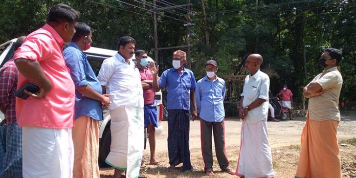 കൂടൽ-ആനയടി റോഡിന്റെ നിർമ്മാണത്തിന് വൻ അഴിമതി ; ബിജെപി കൂടൽ-ആനയടി റോഡിന്റെ നിർമ്മാണത്തിന് വൻ അഴിമതി ; ബിജെപി