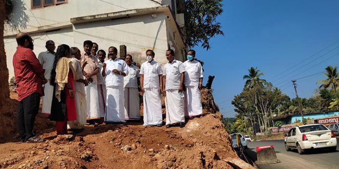 കിഴവള്ളൂരിലെ ശ്രീനാരായണ ശിൽപ്പശാല നിലനിർത്തണം ; എസ്.എൻ.ഡി.പി യോഗം പത്തനംതിട്ട യൂണിയൻ കിഴവള്ളൂരിലെ ശ്രീനാരായണ ശിൽപ്പശാല നിലനിർത്തണം ; എസ്.എൻ.ഡി.പി യോഗം പത്തനംതിട്ട യൂണിയൻ