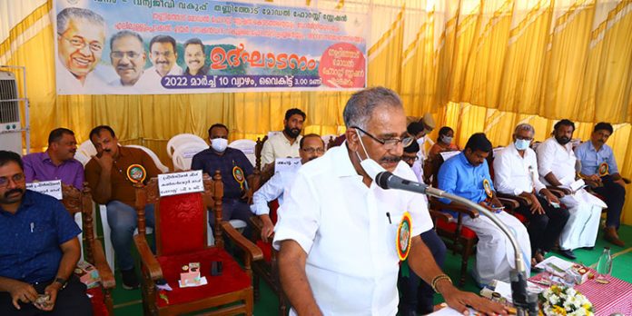വൃക്ഷ തൈ നട്ട് നല്ല രീതിയില് പരിപാലിക്കുന്ന സ്കൂളുകള്ക്ക് പാരിതോഷികം നല്കും : മന്ത്രി എ.കെ. ശശീന്ദ്രന് വൃക്ഷ തൈ നട്ട് നല്ല രീതിയില് പരിപാലിക്കുന്ന സ്കൂളുകള്ക്ക് പാരിതോഷികം നല്കും : മന്ത്രി എ.കെ. ശശീന്ദ്രന്
