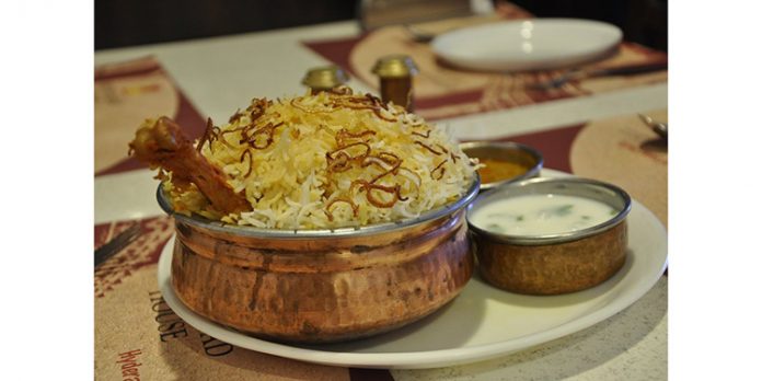 ‘സ്കൂള് കലോത്സവത്തിന് മാംസം വിളമ്പിയാല് കോഴിയിറച്ചി സൗജന്യമായി നല്കും’; പൗള്ട്രി ഫാര്മേഴ്സ് ട്രേഡേഴ്സ് സമിതി ‘സ്കൂള് കലോത്സവത്തിന് മാംസം വിളമ്പിയാല് കോഴിയിറച്ചി സൗജന്യമായി നല്കും’; പൗള്ട്രി ഫാര്മേഴ്സ് ട്രേഡേഴ്സ് സമിതി