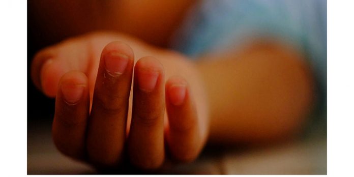 നാല് വയസുകാരി കടല തൊണ്ടയിൽ കുടുങ്ങി മരിച്ചു നാല് വയസുകാരി കടല തൊണ്ടയിൽ കുടുങ്ങി മരിച്ചു