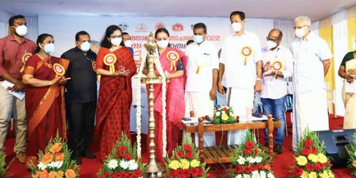 ജീവിത ശൈലി രോഗങ്ങള് ഗണ്യമായി കുറയ്ക്കാന് പ്രത്യേക പ്രവര്ത്തനം നടപ്പാക്കുന്നു : മന്ത്രി വീണാ ജോര്ജ് ജീവിത ശൈലി രോഗങ്ങള് ഗണ്യമായി കുറയ്ക്കാന് പ്രത്യേക പ്രവര്ത്തനം നടപ്പാക്കുന്നു : മന്ത്രി വീണാ ജോര്ജ്