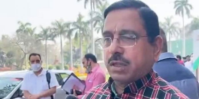 വിധിയെ സ്വാഗതം ചെയ്യുന്നു ; വിദ്യാർഥികൾ ഐക്യത്തോടെ മുന്നേറണമെന്ന് പ്രഹ്ലാദ് ജോഷി വിധിയെ സ്വാഗതം ചെയ്യുന്നു ; വിദ്യാർഥികൾ ഐക്യത്തോടെ മുന്നേറണമെന്ന് പ്രഹ്ലാദ് ജോഷി