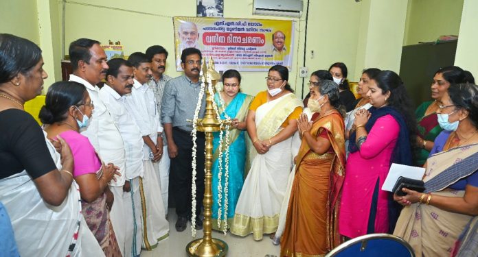 അന്താരാഷ്ട്ര വനിതാദിനം ആചരിച്ചു അന്താരാഷ്ട്ര വനിതാദിനം ആചരിച്ചു