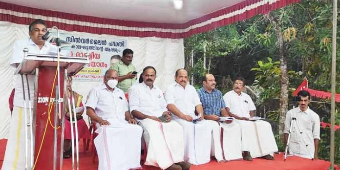 തിരുവഞ്ചൂര് രാധാകൃഷ്ണന് മാപ്പു പറയണമെന്ന് മന്ത്രി സജി ചെറിയാന് തിരുവഞ്ചൂര് രാധാകൃഷ്ണന് മാപ്പു പറയണമെന്ന് മന്ത്രി സജി ചെറിയാന്