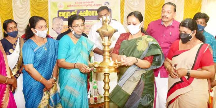 ‘ചാണകം’ വാണിജ്യ അടിസ്ഥാനത്തില് ഉപയോഗിക്കുന്നത് പ്രോല്സാഹിപ്പിക്കും : മന്ത്രി വീണാ ജോര്ജ് ‘ചാണകം’ വാണിജ്യ അടിസ്ഥാനത്തില് ഉപയോഗിക്കുന്നത് പ്രോല്സാഹിപ്പിക്കും : മന്ത്രി വീണാ ജോര്ജ്