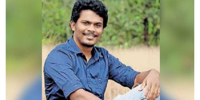 ധീരജ് വധക്കേസുമായി ബന്ധപ്പെട്ട് വിവാദ പരാമർശവുമായി ജോയ് തോമസ് ധീരജ് വധക്കേസുമായി ബന്ധപ്പെട്ട് വിവാദ പരാമർശവുമായി ജോയ് തോമസ്
