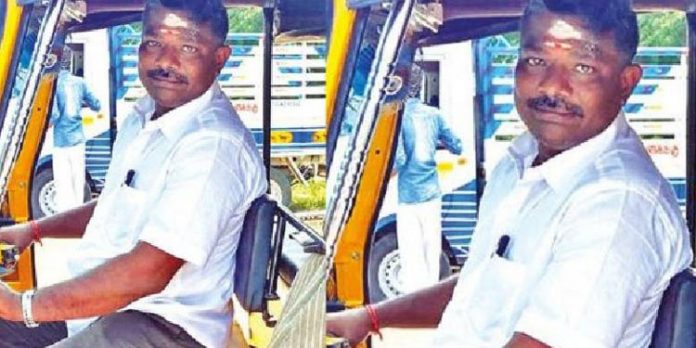 തമിഴ്നാട്ടിലെ കുംഭകോണം കോര്പ്പറേഷന്റെ മേയറാകാനൊരുങ്ങി ഓട്ടോറിക്ഷാ ഡ്രൈവര് കെ. ശരവണന് തമിഴ്നാട്ടിലെ കുംഭകോണം കോര്പ്പറേഷന്റെ മേയറാകാനൊരുങ്ങി ഓട്ടോറിക്ഷാ ഡ്രൈവര് കെ. ശരവണന്