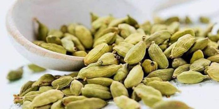 ഏലയ്ക്ക കഴിച്ചാലുള്ള ആരോഗ്യഗുണങ്ങൾ ഏലയ്ക്ക കഴിച്ചാലുള്ള ആരോഗ്യഗുണങ്ങൾ