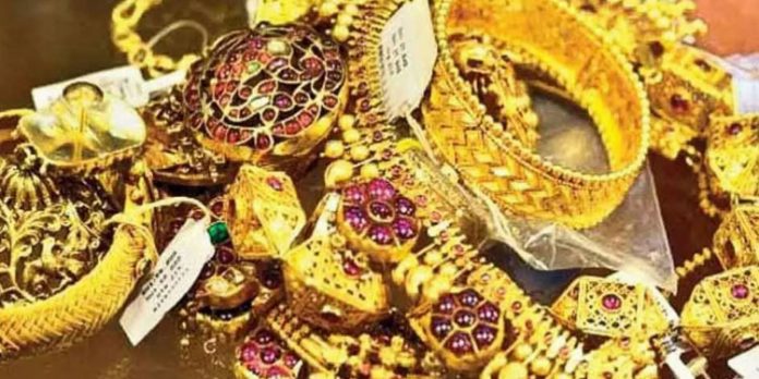 സംസ്ഥാനത്ത് വീണ്ടും സ്വർണ വില കുറഞ്ഞു സംസ്ഥാനത്ത് വീണ്ടും സ്വർണ വില കുറഞ്ഞു