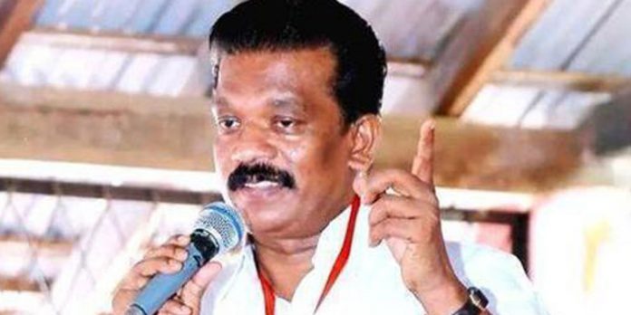 ദേവസ്വം ബോര്ഡിന്റെ ചില ക്ഷേത്രങ്ങളില് ഇപ്പോഴും ആര്എസ്എസ് ശാഖാ പ്രവര്ത്തനമുണ്ടെന്ന് ദേവസ്വം മന്ത്രി ദേവസ്വം ബോര്ഡിന്റെ ചില ക്ഷേത്രങ്ങളില് ഇപ്പോഴും ആര്എസ്എസ് ശാഖാ പ്രവര്ത്തനമുണ്ടെന്ന് ദേവസ്വം മന്ത്രി