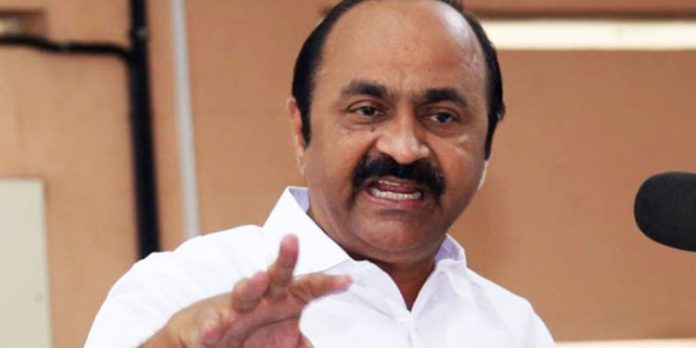തന്റെ പേരിൽ ഗ്രൂപ്പില്ല – ഗ്രൂപ്പിന്റെ ഭാഗമായി ഒരു പദവിയിലും ഇരിക്കില്ല : വി ഡി സതീശൻ തന്റെ പേരിൽ ഗ്രൂപ്പില്ല – ഗ്രൂപ്പിന്റെ ഭാഗമായി ഒരു പദവിയിലും ഇരിക്കില്ല : വി ഡി സതീശൻ
