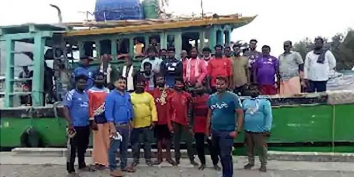 സെയ്ഷല്സില് തടവിലായ 56 മല്സ്യത്തൊഴിലാളികൾ മോചിതരായി സെയ്ഷല്സില് തടവിലായ 56 മല്സ്യത്തൊഴിലാളികൾ മോചിതരായി