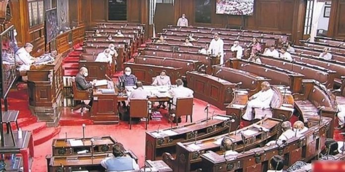 ഇന്ധനവില വർധന ; പാർലമെന്റില് പ്രതിപക്ഷ പ്രതിഷേധം ഇന്ധനവില വർധന ; പാർലമെന്റില് പ്രതിപക്ഷ പ്രതിഷേധം