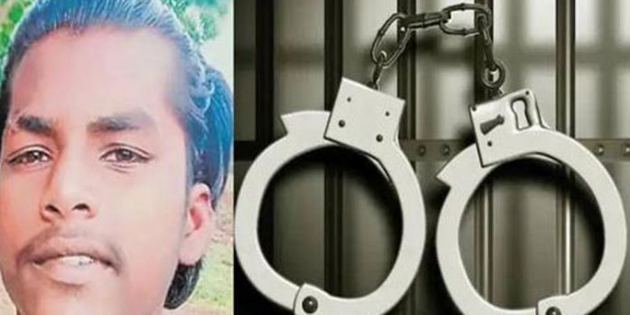 പതിനാറുകാരിയെ ബലാത്സംഗം ചെയ്ത് കൊലപ്പെടുത്തിയ അയൽവാസി അറസ്റ്റിൽ പതിനാറുകാരിയെ ബലാത്സംഗം ചെയ്ത് കൊലപ്പെടുത്തിയ അയൽവാസി അറസ്റ്റിൽ