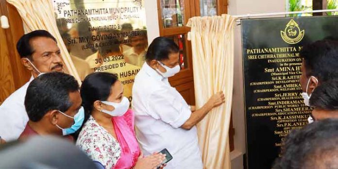 തദ്ദേശ സ്വയംഭരണ സ്ഥാപനങ്ങളെ സ്വയംപര്യാപ്തമാക്കുമെന്ന് മന്ത്രി എം.വി. ഗോവിന്ദന് മാസ്റ്റര് തദ്ദേശ സ്വയംഭരണ സ്ഥാപനങ്ങളെ സ്വയംപര്യാപ്തമാക്കുമെന്ന് മന്ത്രി എം.വി. ഗോവിന്ദന് മാസ്റ്റര്