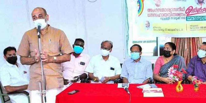 സഹകരണ മേഖലയെ ദുർബ്ബലമാക്കുന്ന സമീപനങ്ങൾക്കെതിരെ ജാഗരൂഗരായിരിക്കണം ; മാത്യു ടി തോമസ് എം.എല്.എ സഹകരണ മേഖലയെ ദുർബ്ബലമാക്കുന്ന സമീപനങ്ങൾക്കെതിരെ ജാഗരൂഗരായിരിക്കണം ; മാത്യു ടി തോമസ് എം.എല്.എ