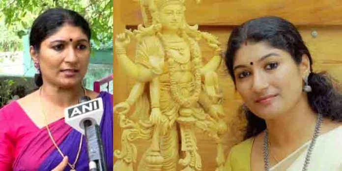 ക്ഷേത്രങ്ങളില് പരിപാടി അവതരിപ്പിച്ചതിന്റെ പേരില് പള്ളി വിലക്ക് ഏര്പ്പെടുത്തി ക്ഷേത്രങ്ങളില് പരിപാടി അവതരിപ്പിച്ചതിന്റെ പേരില് പള്ളി വിലക്ക് ഏര്പ്പെടുത്തി