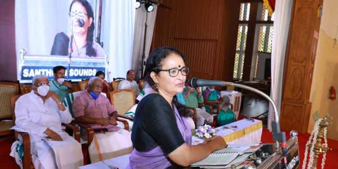 മതം പൗരത്വത്തിന്റെ നിര്വചനത്തിന്റെ പ്രധാന ഘടകമായി മാറുന്നു : പ്രൊഫ.സുജ സൂസന് ജോര്ജ് മതം പൗരത്വത്തിന്റെ നിര്വചനത്തിന്റെ പ്രധാന ഘടകമായി മാറുന്നു : പ്രൊഫ.സുജ സൂസന് ജോര്ജ്