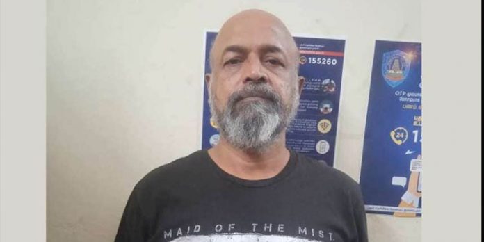 ഭൂമി തട്ടിപ്പ് കേസ് : സുരേഷ് ഗോപി എംപിയുടെ സഹോദരൻ അറസ്റ്റിൽ ഭൂമി തട്ടിപ്പ് കേസ് : സുരേഷ് ഗോപി എംപിയുടെ സഹോദരൻ അറസ്റ്റിൽ