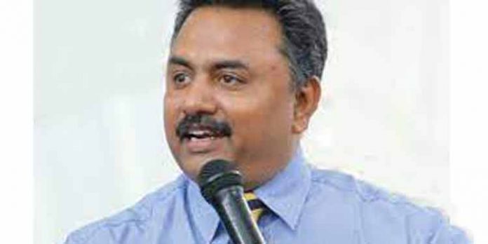 കര്ത്താവിന്റെ പേരില് നാട്ടുകരുടെ കോടികളും മുക്കി തങ്കുപാസ്റ്റര് പുറംനാട് പിടിക്കുന്നു കര്ത്താവിന്റെ പേരില് നാട്ടുകരുടെ കോടികളും മുക്കി തങ്കുപാസ്റ്റര് പുറംനാട് പിടിക്കുന്നു