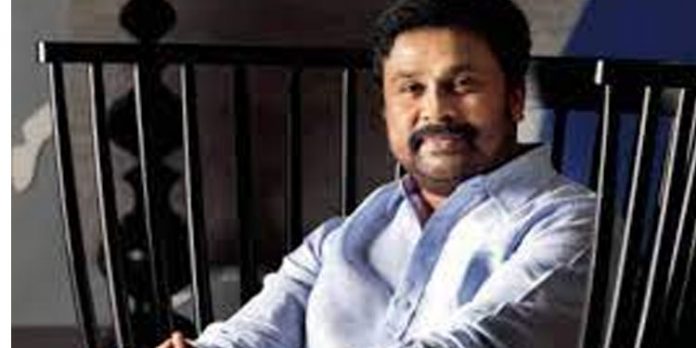 കേസ് ദുര്ബലമെന്നും കോടതിയില് തിരിച്ചടിയാകാമെന്നും ക്രൈംബ്രാഞ്ചിനു നിയമോപദേശം കേസ് ദുര്ബലമെന്നും കോടതിയില് തിരിച്ചടിയാകാമെന്നും ക്രൈംബ്രാഞ്ചിനു നിയമോപദേശം