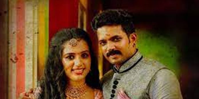 അതെല്ലാം ചമ്മല്കൊണ്ട് പറഞ്ഞതാണ്, പ്രതിച്ഛായ കാക്കാന് യാഥാര്ഥ്യം മറച്ചുവെച്ചെന്ന് കിരണ്കുമാര് അതെല്ലാം ചമ്മല്കൊണ്ട് പറഞ്ഞതാണ്, പ്രതിച്ഛായ കാക്കാന് യാഥാര്ഥ്യം മറച്ചുവെച്ചെന്ന് കിരണ്കുമാര്