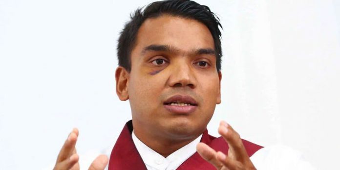 ശ്രീലങ്കയിലെ സമൂഹമാധ്യമ വിലക്കിനെതിരെ മഹിന്ദ രാജപക്സെയുടെ മകൻ ശ്രീലങ്കയിലെ സമൂഹമാധ്യമ വിലക്കിനെതിരെ മഹിന്ദ രാജപക്സെയുടെ മകൻ