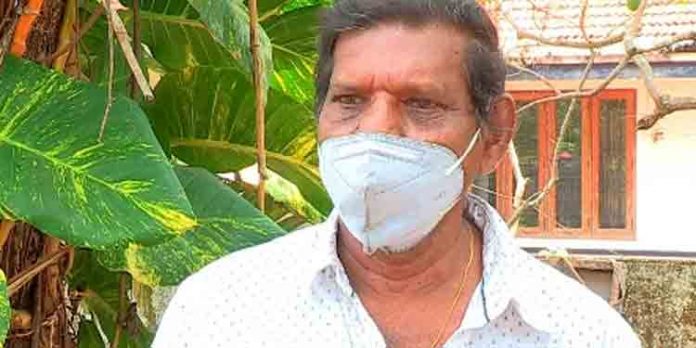 ട്രെയിന് യാത്രക്കാരനില് നിന്ന് അനധികൃതമായി പിഴ ഈടാക്കിയെന്ന കേസില് അര ലക്ഷത്തിലേറെ രൂപ നഷ്ടപരിഹാരം ട്രെയിന് യാത്രക്കാരനില് നിന്ന് അനധികൃതമായി പിഴ ഈടാക്കിയെന്ന കേസില് അര ലക്ഷത്തിലേറെ രൂപ നഷ്ടപരിഹാരം
