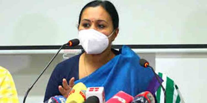 വാക്സിനേഷന് പാളിയെന്ന വാര്ത്തയില് പ്രതികരണവുമായി ആരോഗ്യ മന്ത്രി വീണാ ജോര്ജ് വാക്സിനേഷന് പാളിയെന്ന വാര്ത്തയില് പ്രതികരണവുമായി ആരോഗ്യ മന്ത്രി വീണാ ജോര്ജ്