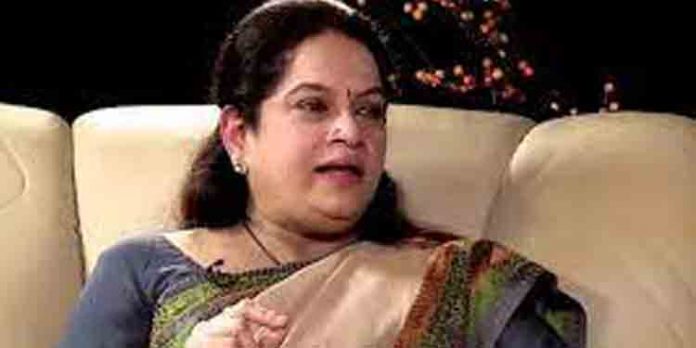 ഇന്ധന വില വര്ധനവില് പ്രതിഷേധവുമായി കോണ്ഗ്രസ് നേതാവ് പദ്മജ വേണുഗോപാല് ഇന്ധന വില വര്ധനവില് പ്രതിഷേധവുമായി കോണ്ഗ്രസ് നേതാവ് പദ്മജ വേണുഗോപാല്