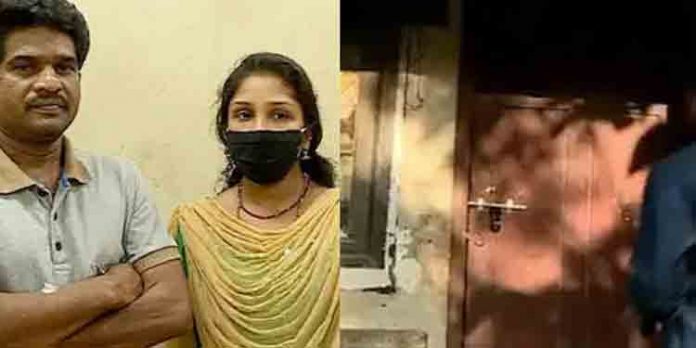 വീട് ജപ്തി ചെയ്ത് കുട്ടികളെ ഇറക്കിവിട്ട സംഭവം : മുവാറ്റുപുഴ അർബൻ ബാങ്ക് സി.ഇ.ഒ രാജിവെച്ചു വീട് ജപ്തി ചെയ്ത് കുട്ടികളെ ഇറക്കിവിട്ട സംഭവം : മുവാറ്റുപുഴ അർബൻ ബാങ്ക് സി.ഇ.ഒ രാജിവെച്ചു