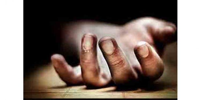 മീന് പിടിക്കുന്നതിനിടെ വിദ്യാര്ത്ഥി പടുതക്കുളത്തില് വീണ് മരിച്ചു മീന് പിടിക്കുന്നതിനിടെ വിദ്യാര്ത്ഥി പടുതക്കുളത്തില് വീണ് മരിച്ചു