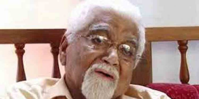 ഒന്നാം പാർട്ടി കോൺഗ്രസിലെ കയ്യൂർ രക്തസാക്ഷി സ്മരണയിൽ ബർലിൻ ഒന്നാം പാർട്ടി കോൺഗ്രസിലെ കയ്യൂർ രക്തസാക്ഷി സ്മരണയിൽ ബർലിൻ