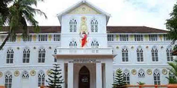 കുർബാന ക്രമം ; എറണാകുളം അങ്കമാലി അതിരൂപതയിൽ മാർപാപ്പയുടെ നിർദ്ദേശം നടപ്പാവില്ല കുർബാന ക്രമം ; എറണാകുളം അങ്കമാലി അതിരൂപതയിൽ മാർപാപ്പയുടെ നിർദ്ദേശം നടപ്പാവില്ല