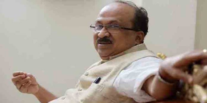 സി.പി.എം വേദി പങ്കിടുന്ന ആദ്യത്തെ കോണ്ഗ്രസ് നേതാവല്ല താന് ; ഡല്ഹിയില് നിന്ന് നേതാക്കള് വിളിച്ചെന്നും കെ.വി തോമസ് സി.പി.എം വേദി പങ്കിടുന്ന ആദ്യത്തെ കോണ്ഗ്രസ് നേതാവല്ല താന് ; ഡല്ഹിയില് നിന്ന് നേതാക്കള് വിളിച്ചെന്നും കെ.വി തോമസ്