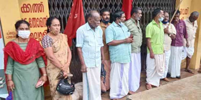 സിപിഐ സായാഹ്ന ധർണ്ണ സംഘടിപ്പിച്ചു സിപിഐ സായാഹ്ന ധർണ്ണ സംഘടിപ്പിച്ചു
