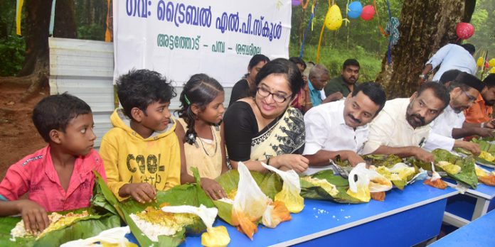 പട്ടികവര്ഗ കുട്ടികള്ക്കുള്ള അവധിക്കാല ഉച്ചഭക്ഷണ വിതരണം തുടങ്ങി പട്ടികവര്ഗ കുട്ടികള്ക്കുള്ള അവധിക്കാല ഉച്ചഭക്ഷണ വിതരണം തുടങ്ങി