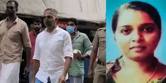 ഭാര്യയെ പെട്രോളൊഴിച്ച് തീ കൊളുത്തി കൊലപ്പെടുത്തിയ കേസില് ഭര്ത്താവിനെ ജീവപര്യന്തം കഠിന തടവിന് ശിക്ഷിച്ചു ഭാര്യയെ പെട്രോളൊഴിച്ച് തീ കൊളുത്തി കൊലപ്പെടുത്തിയ കേസില് ഭര്ത്താവിനെ ജീവപര്യന്തം കഠിന തടവിന് ശിക്ഷിച്ചു
