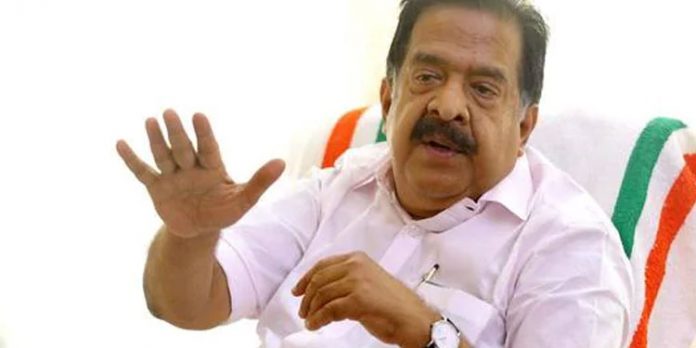 മുന്കൂട്ടി തയ്യാറാക്കിയ തിരക്കഥായാണ് നടന്നത് തോമസ് മാഷിന്റെ പ്രസംഗം കേട്ടാല് അറിയാം;പിന്നില് പിണറായി : ചെന്നിത്തല മുന്കൂട്ടി തയ്യാറാക്കിയ തിരക്കഥായാണ് നടന്നത് തോമസ് മാഷിന്റെ പ്രസംഗം കേട്ടാല് അറിയാം;പിന്നില് പിണറായി : ചെന്നിത്തല