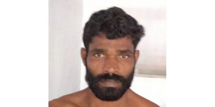 വെള്ളം ചോദിച്ചെത്തി പ്രായപൂര്ത്തിയാകാത്ത പെണ്കുട്ടിയെ പീഡിപ്പിച്ചു ; പ്രതി അറസ്റ്റില് വെള്ളം ചോദിച്ചെത്തി പ്രായപൂര്ത്തിയാകാത്ത പെണ്കുട്ടിയെ പീഡിപ്പിച്ചു ; പ്രതി അറസ്റ്റില്