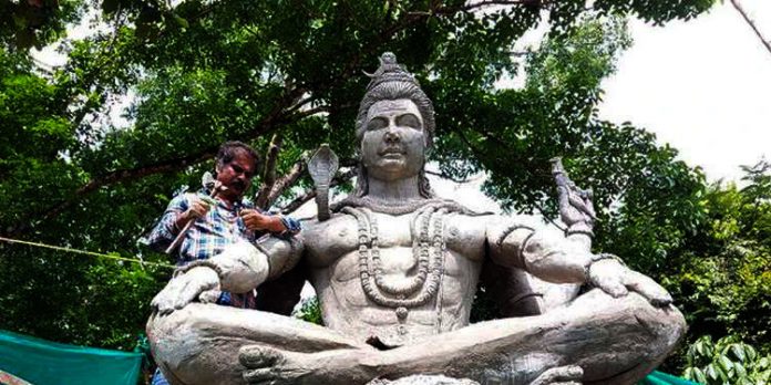തലവൂരില് കൂറ്റന് മഹാദേവശില്പം ഉയരുന്നു തലവൂരില് കൂറ്റന് മഹാദേവശില്പം ഉയരുന്നു