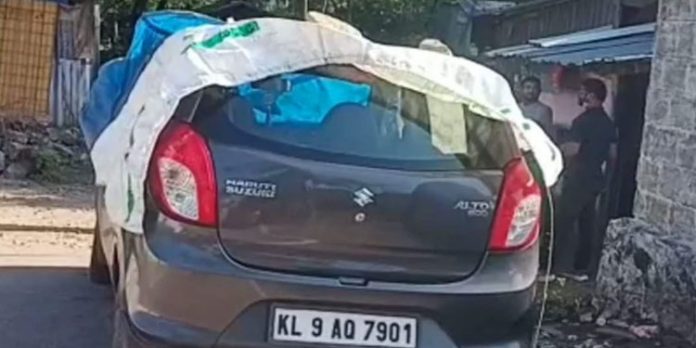 സുബൈറിനെ കൊലപ്പെടുത്തിയ ശേഷം അക്രമിസംഘം രക്ഷപ്പെടാന് ഉപയോഗിച്ചതെന്നു കരുതുന്ന കാര് കഞ്ചിക്കോട്ട് ഉപേക്ഷിച്ചനിലയില് കണ്ടെത്തി സുബൈറിനെ കൊലപ്പെടുത്തിയ ശേഷം അക്രമിസംഘം രക്ഷപ്പെടാന് ഉപയോഗിച്ചതെന്നു കരുതുന്ന കാര് കഞ്ചിക്കോട്ട് ഉപേക്ഷിച്ചനിലയില് കണ്ടെത്തി