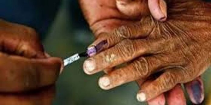 നാലു സംസ്ഥാനങ്ങളില് നടന്ന ഉപതെരഞ്ഞെടുപ്പിന്റെ വോട്ടെണ്ണല് ഇന്ന് നാലു സംസ്ഥാനങ്ങളില് നടന്ന ഉപതെരഞ്ഞെടുപ്പിന്റെ വോട്ടെണ്ണല് ഇന്ന്