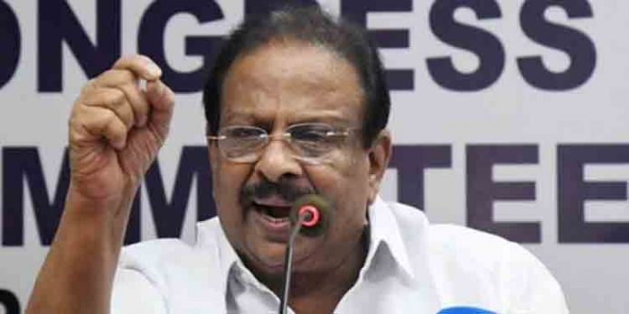 പിണറായി ആഭ്യന്തരമന്ത്രി സ്ഥാനം രാജിവയ്ക്കണം : മാധ്യമങ്ങള്ക്കും കേരളത്തിന്റെ ദുരവസ്ഥയില് പ്രധാന പങ്ക് കെ.സുധാകരന് പിണറായി ആഭ്യന്തരമന്ത്രി സ്ഥാനം രാജിവയ്ക്കണം : മാധ്യമങ്ങള്ക്കും കേരളത്തിന്റെ ദുരവസ്ഥയില് പ്രധാന പങ്ക് കെ.സുധാകരന്